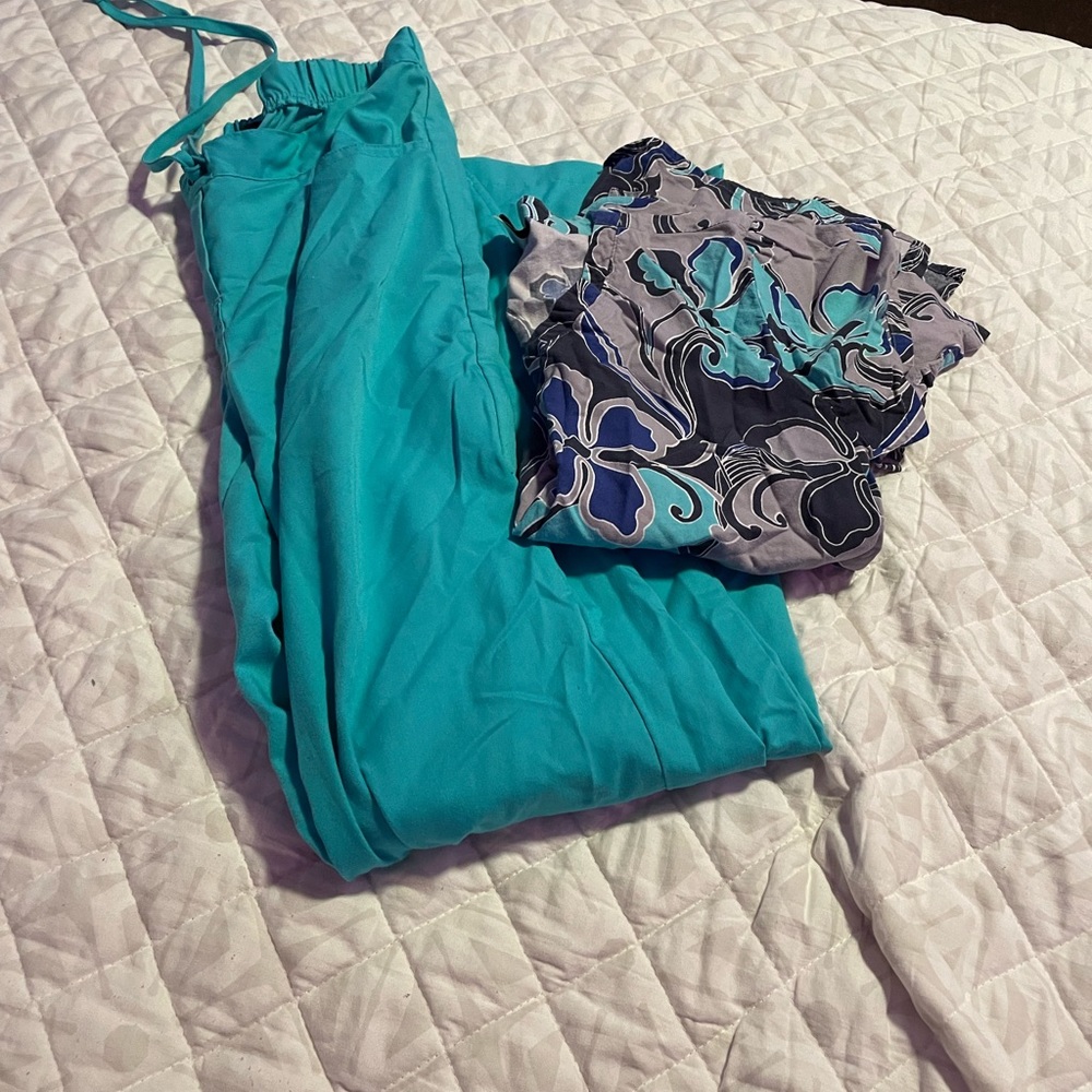 Grey’s Anatomy floral scrubs set
